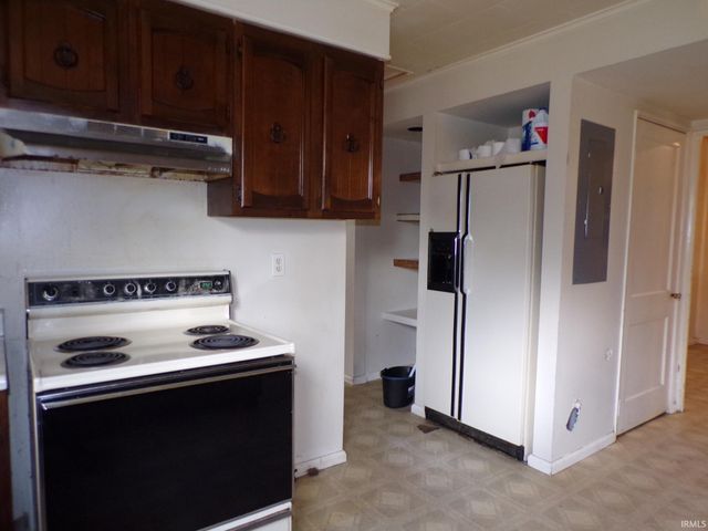 1340 Fay Drive, Fort Wayne, IN 46807