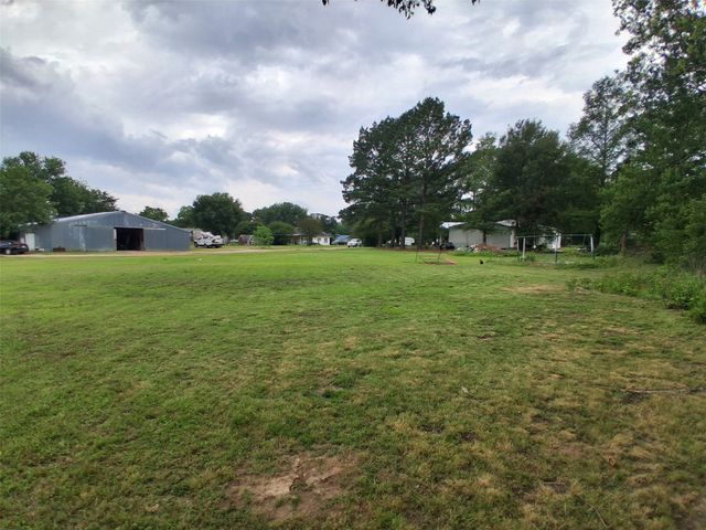 400 Hopkins Street, Alba, TX 75410