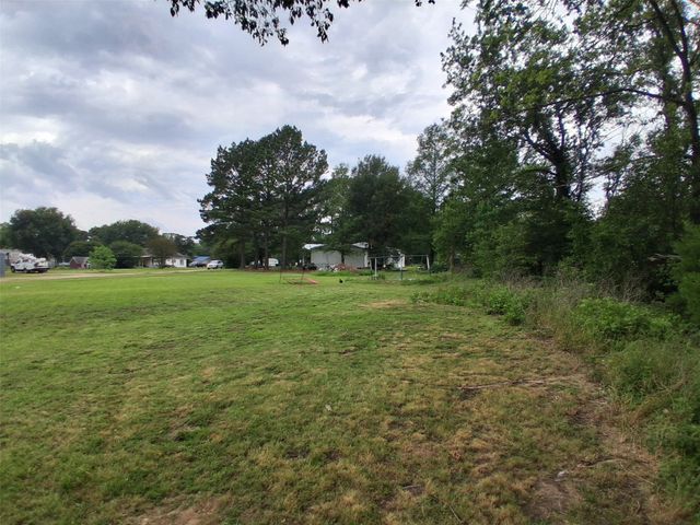 400 Hopkins Street, Alba, TX 75410
