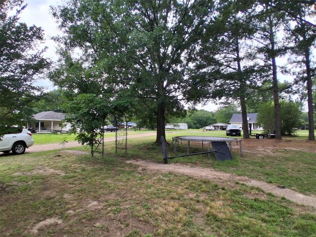 400 Hopkins Street, Alba, TX 75410