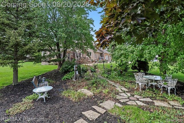 3020 Patriot Square, Davisburg, MI 48350