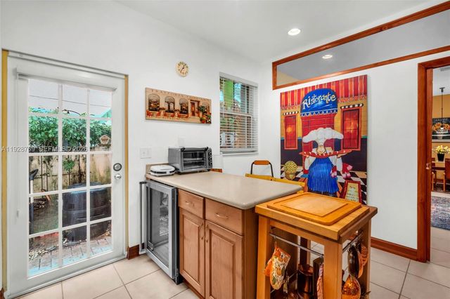 113 NW 73rd Terrace, Plantation, FL 33317