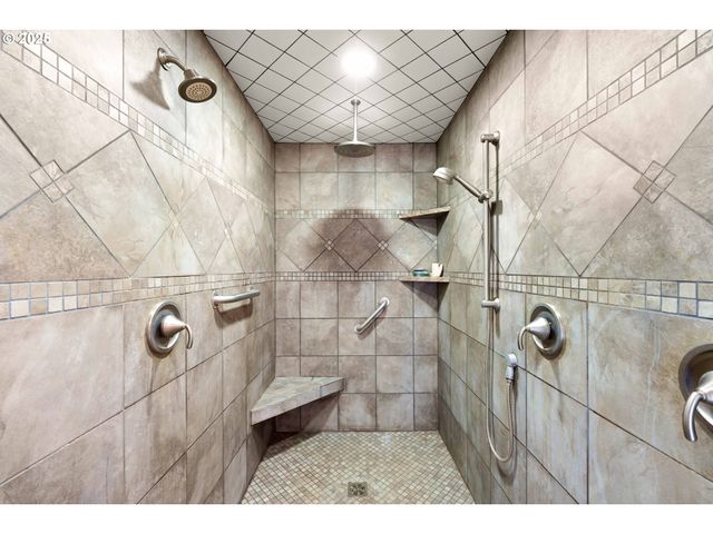 94190 KIRKENDALL Ln, North Bend, OR 97459