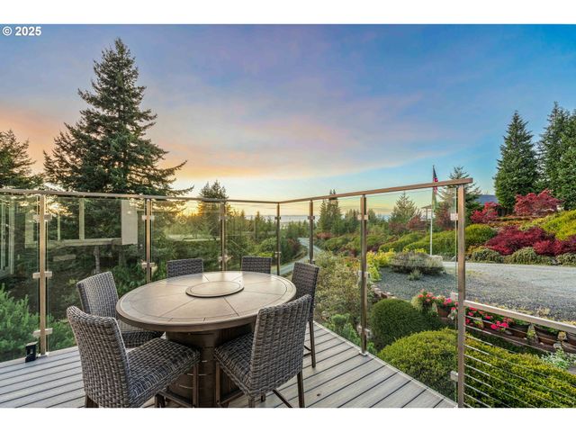 94190 KIRKENDALL Ln, North Bend, OR 97459