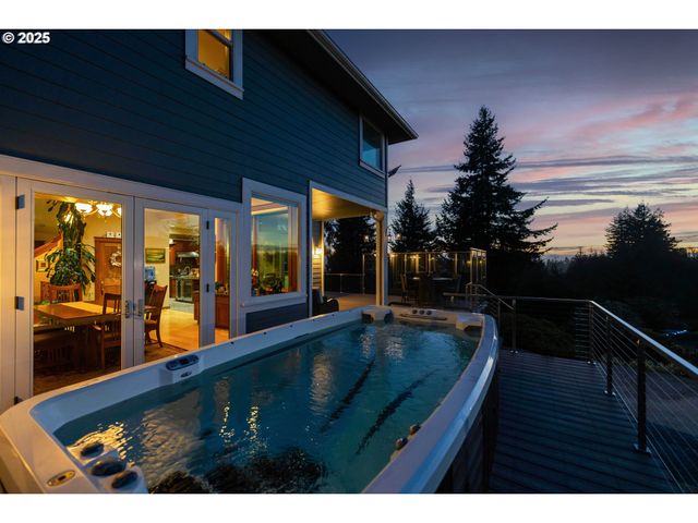 94190 KIRKENDALL Ln, North Bend, OR 97459