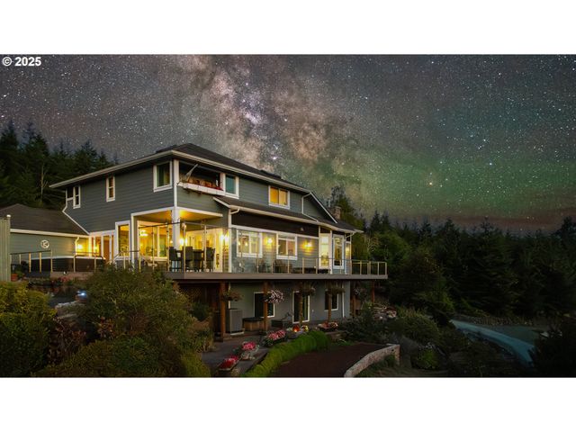 94190 KIRKENDALL Ln, North Bend, OR 97459