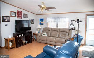 26 BLUE HERON DR, Hanover, PA 17331