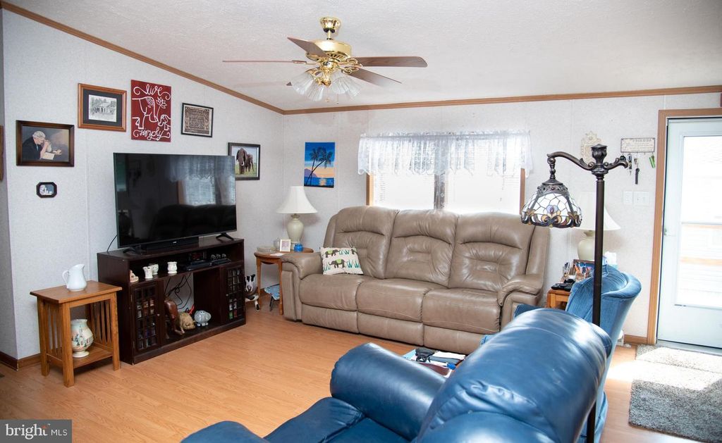 26 BLUE HERON DR, Hanover, PA 17331