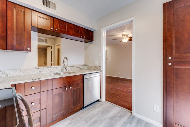 4800 Northway Drive 16 B, Dallas, TX 75206