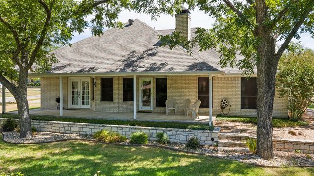 9008 Magnolia Vale Drive, Granbury, TX 76049