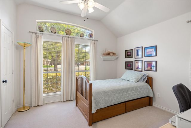 9008 Magnolia Vale Drive, Granbury, TX 76049