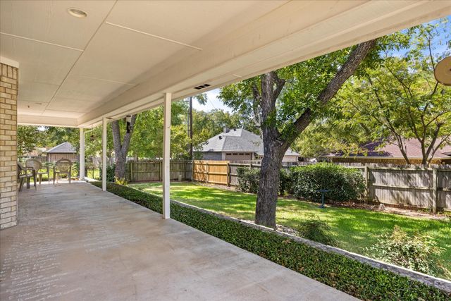 9008 Magnolia Vale Drive, Granbury, TX 76049