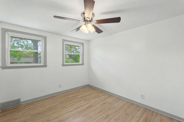 1649 N Womer Dr, Wichita, KS 67203