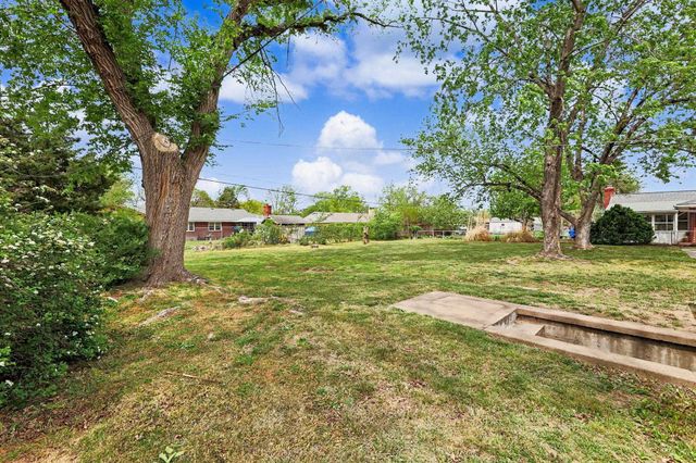 1649 N Womer Dr, Wichita, KS 67203