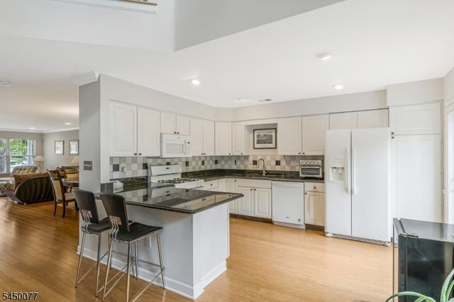 212 Marcia Way, Bridgewater Twp., NJ 08807