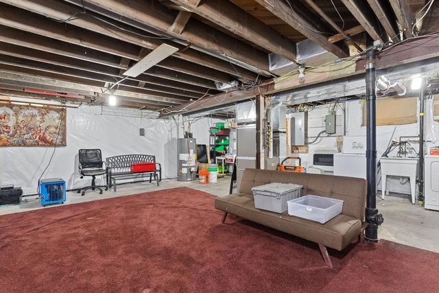 1709 White Bear Avenue N, Maplewood, MN 55109