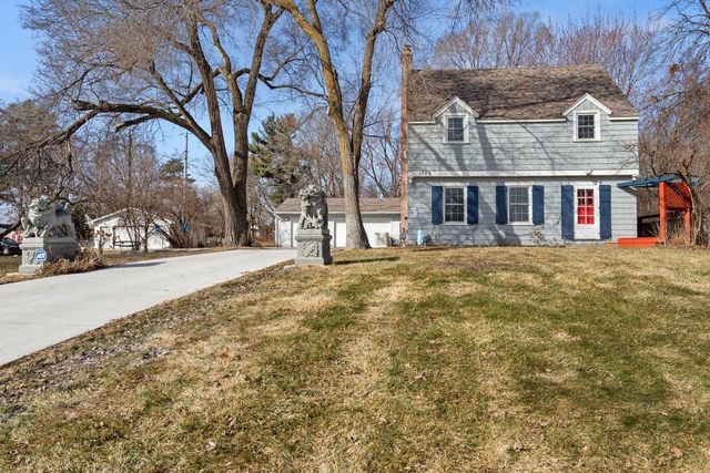 1709 White Bear Avenue N, Maplewood, MN 55109