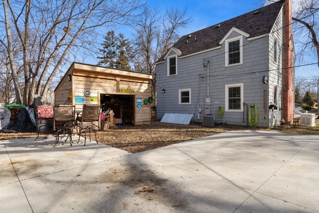 1709 White Bear Avenue N, Maplewood, MN 55109