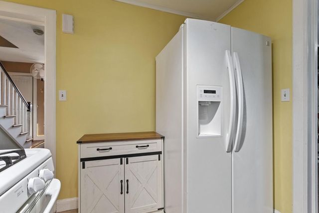 1709 White Bear Avenue N, Maplewood, MN 55109