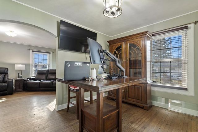 1709 White Bear Avenue N, Maplewood, MN 55109