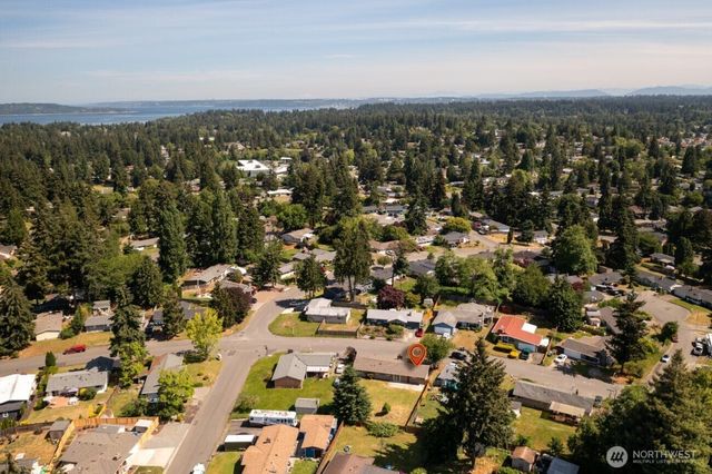 2619 SW 332nd Place, Federal Way, WA 98023