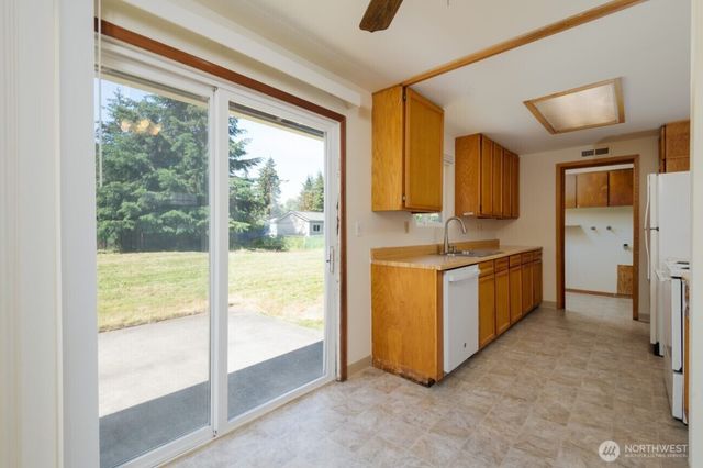 2619 SW 332nd Place, Federal Way, WA 98023