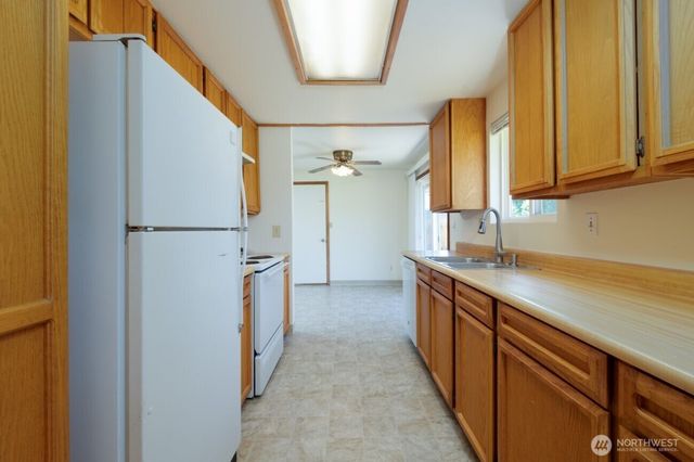 2619 SW 332nd Place, Federal Way, WA 98023