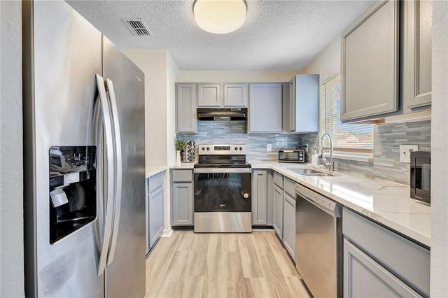 2346 CORDOVA COURT, Kissimmee, FL 34743