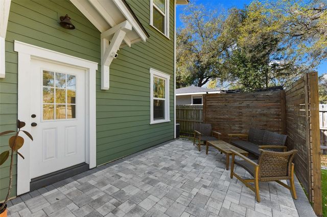 1506 E KNOLLWOOD STREET, Tampa, FL 33610