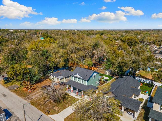 1506 E KNOLLWOOD STREET, Tampa, FL 33610