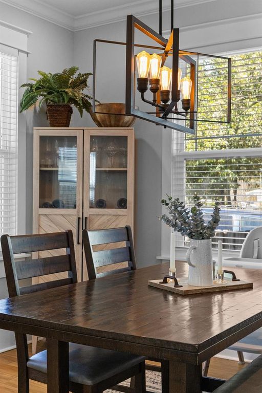 Image 16 of property listing at 1506 E KNOLLWOOD STREET, Tampa, FL 33610