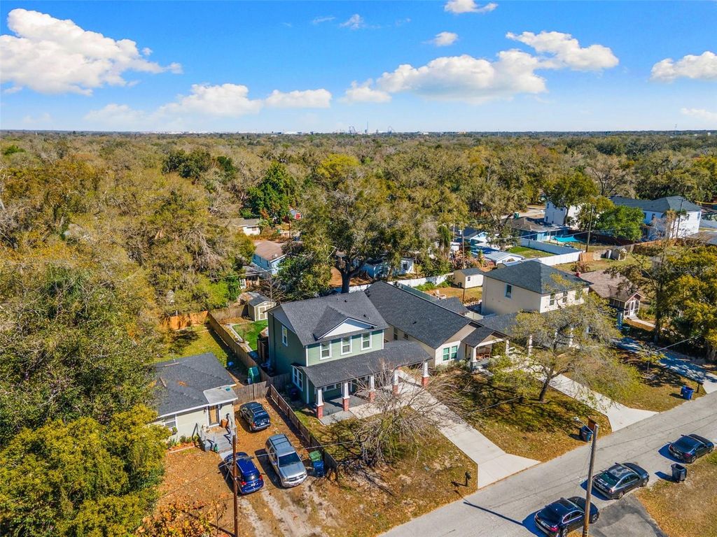 Image 63 of property listing at 1506 E KNOLLWOOD STREET, Tampa, FL 33610