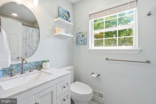 52 AMBERFIELD, Robbinsville, NJ 08691