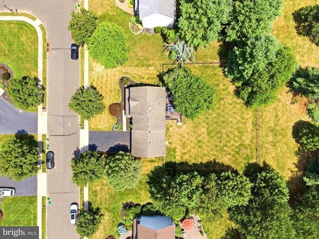 52 AMBERFIELD, Robbinsville, NJ 08691