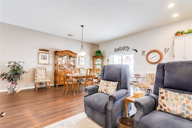 903 Valentina, Lower Burrell, PA 15068