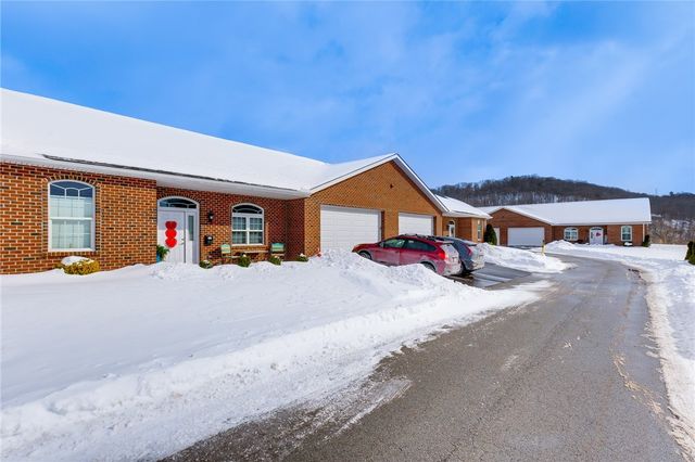 903 Valentina, Lower Burrell, PA 15068