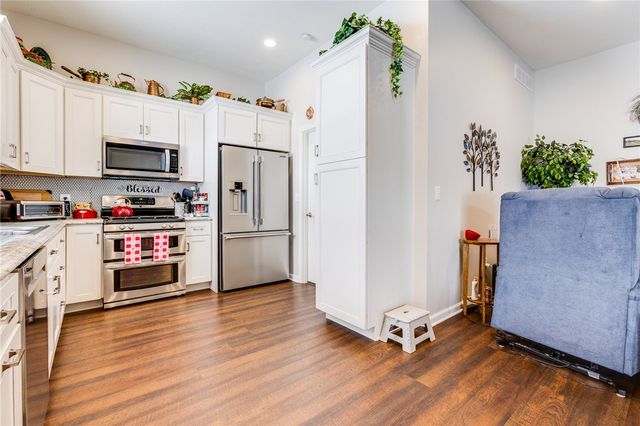 903 Valentina, Lower Burrell, PA 15068