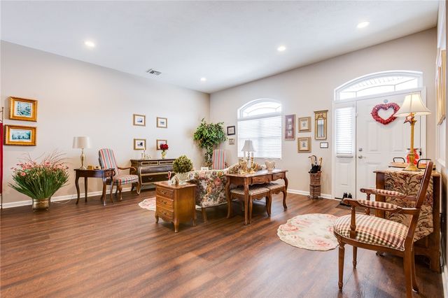 903 Valentina, Lower Burrell, PA 15068