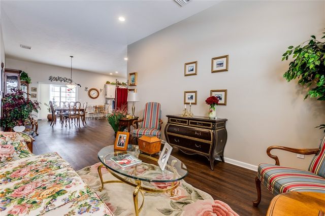 903 Valentina, Lower Burrell, PA 15068