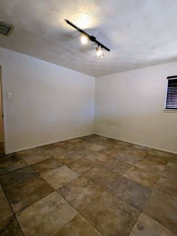 2904 MacAuslan, Big Spring, TX 79720