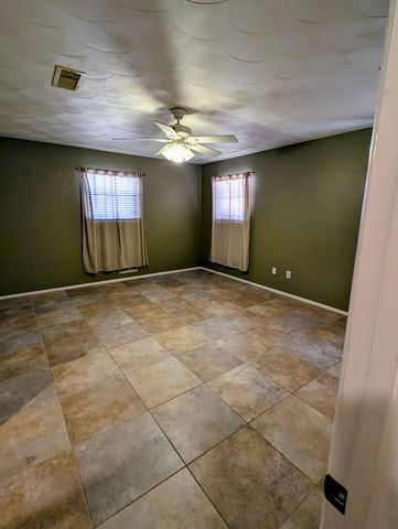 2904 MacAuslan, Big Spring, TX 79720