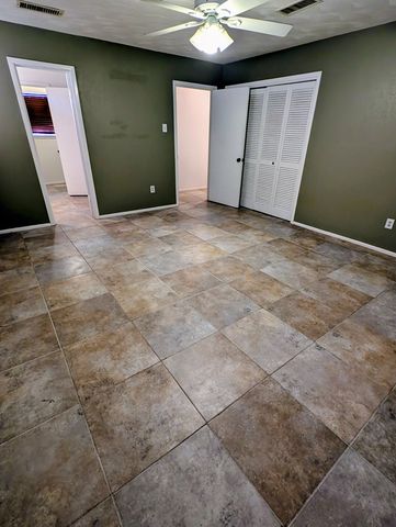 2904 MacAuslan, Big Spring, TX 79720