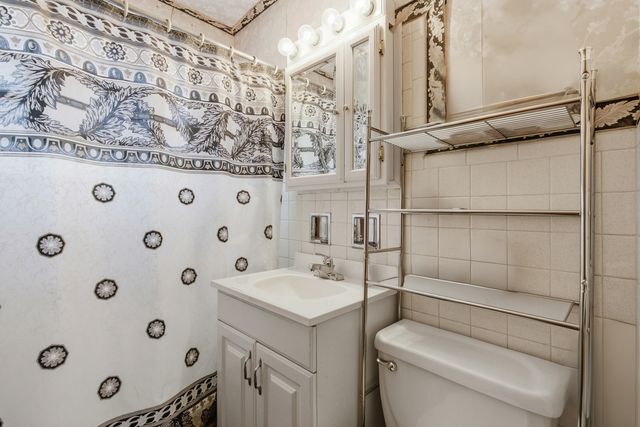 4448 Lawndale Avenue, Lyons, IL 60534