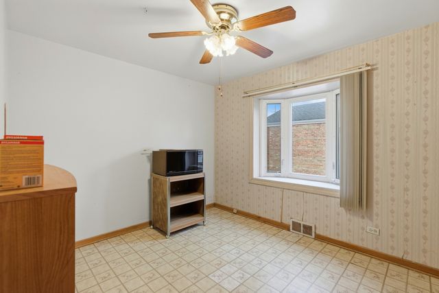 4448 Lawndale Avenue, Lyons, IL 60534