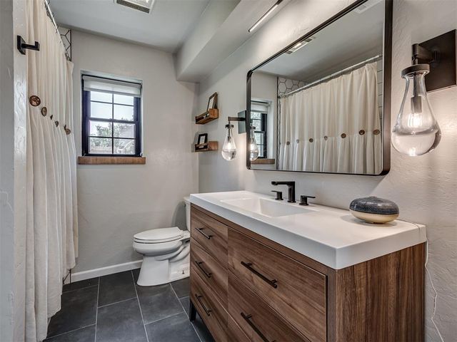 3584 Santa Fe Drive, Choctaw, OK 73020