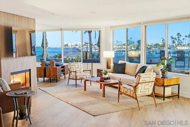 404 San Antonio E, San Diego, CA 92106