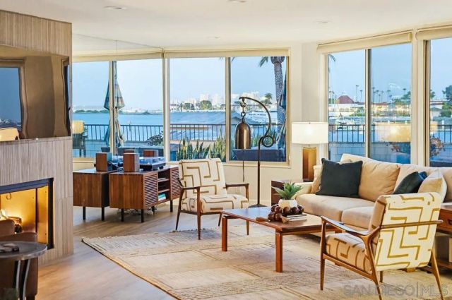 404 San Antonio E, San Diego, CA 92106