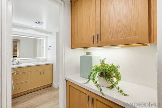 404 San Antonio E, San Diego, CA 92106
