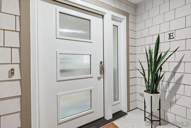 404 San Antonio E, San Diego, CA 92106