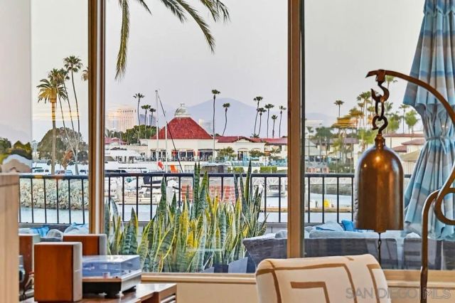 404 San Antonio E, San Diego, CA 92106